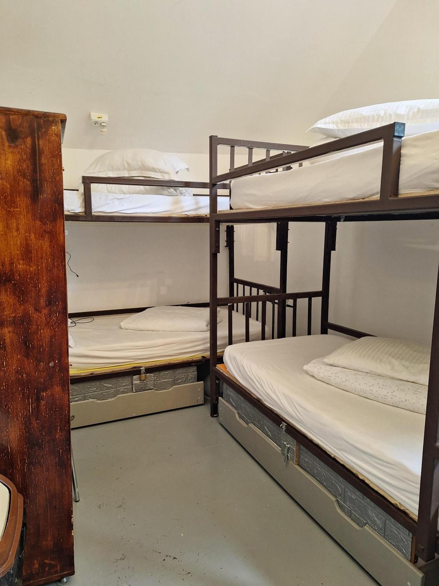 Downtown Hostel Braşov Eksteriør bilde
