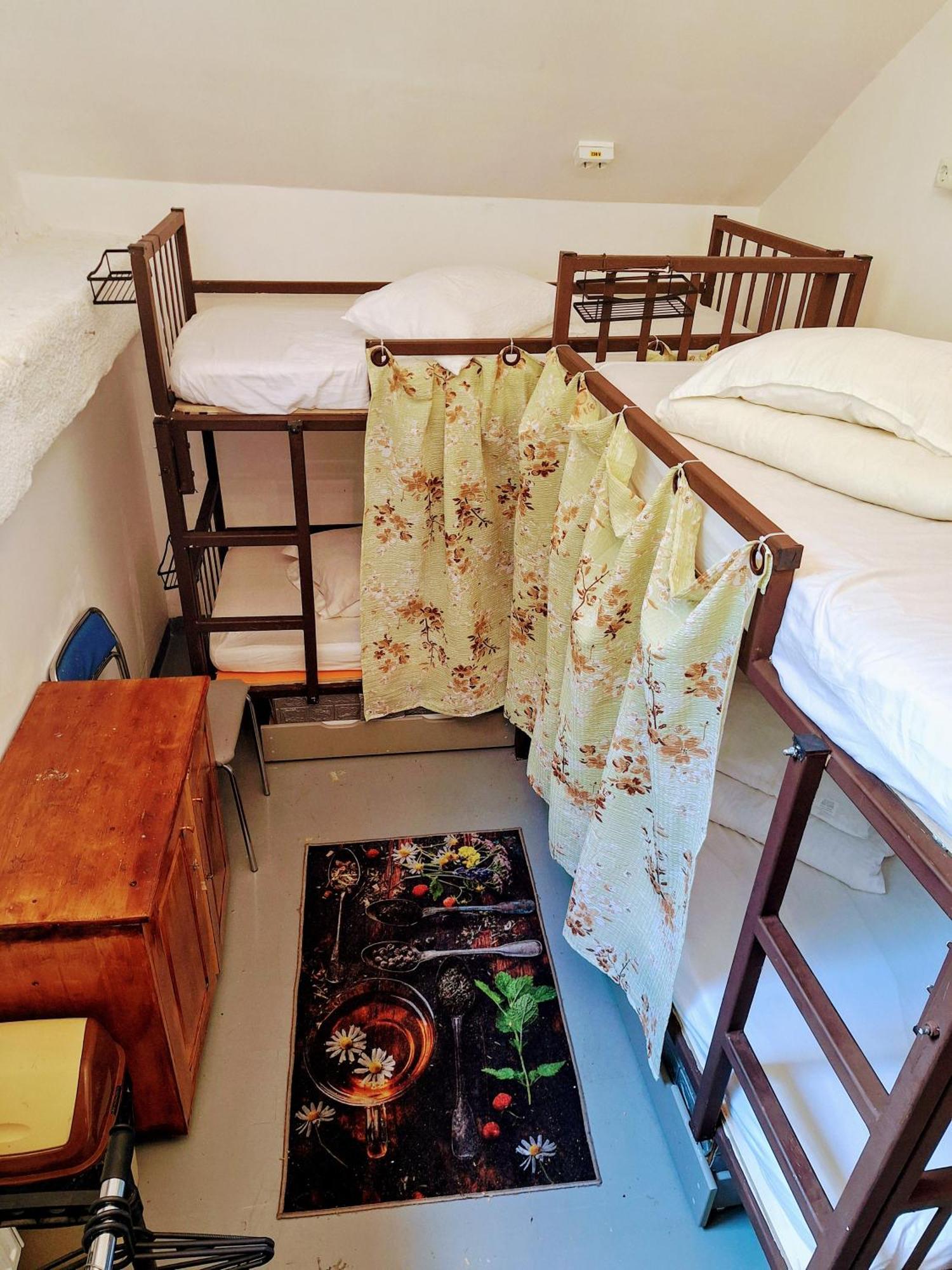 Downtown Hostel Braşov Eksteriør bilde