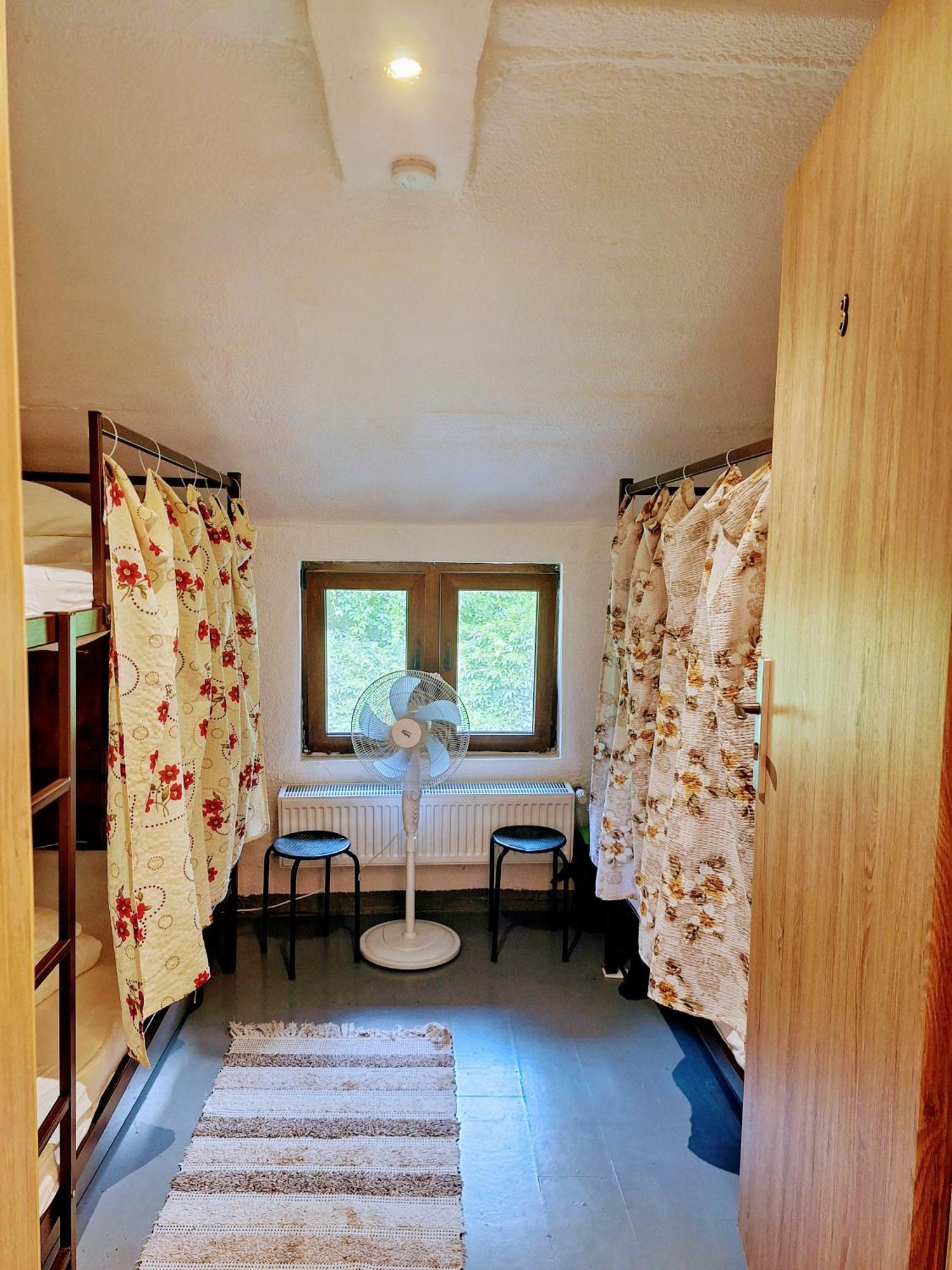 Downtown Hostel Braşov Eksteriør bilde