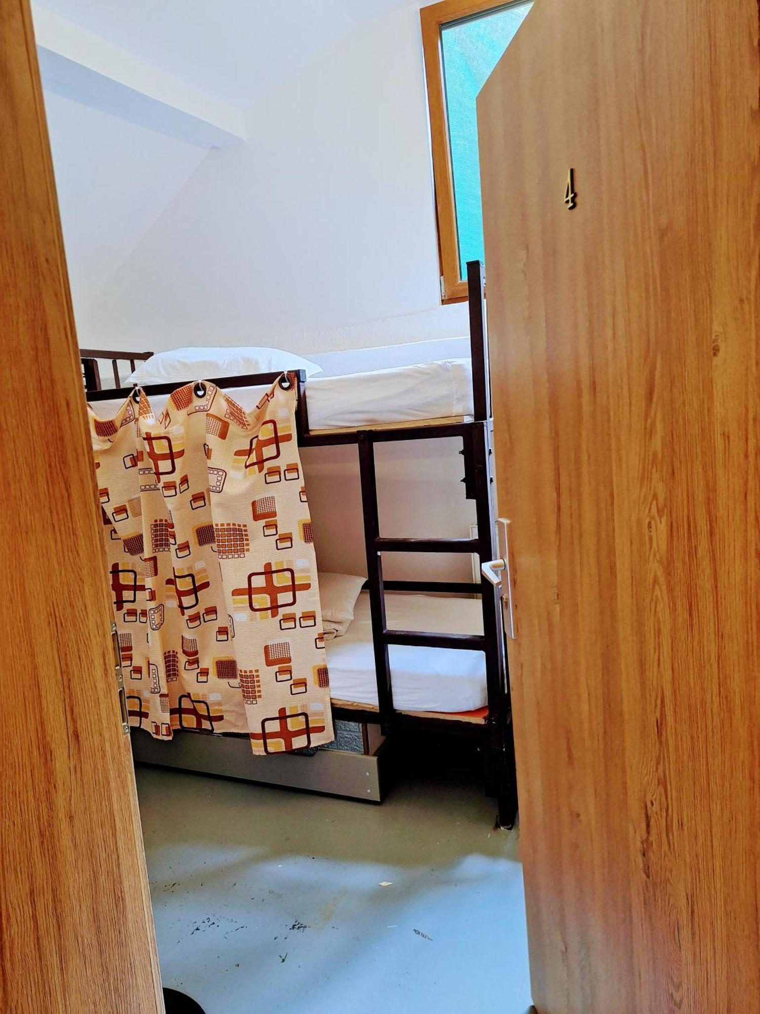 Downtown Hostel Braşov Eksteriør bilde